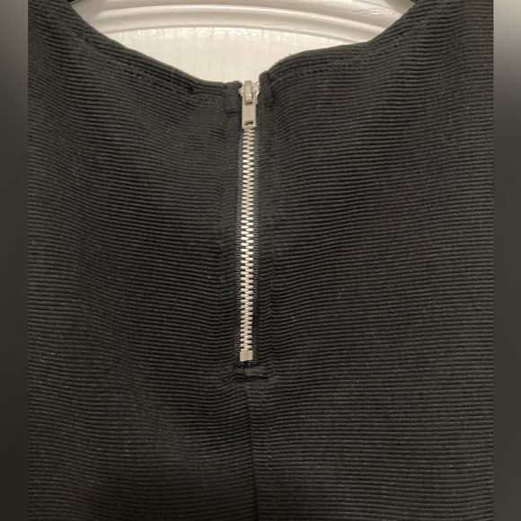 Black Dress - Picture 3 of 4